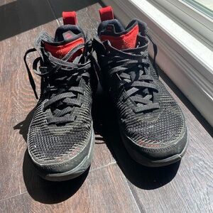 Micheal Jordan Basketball Shoes Red and Black  Size Youth 5.5